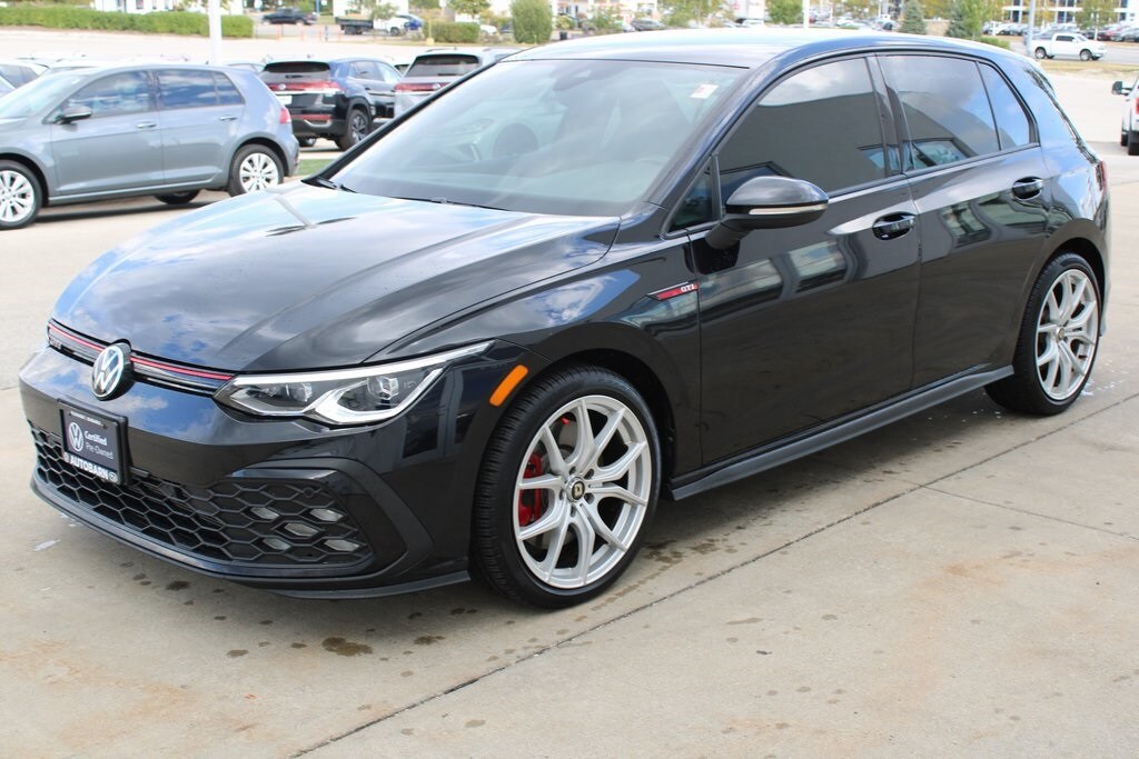 2023 Volkswagen Golf GTI S photo 3