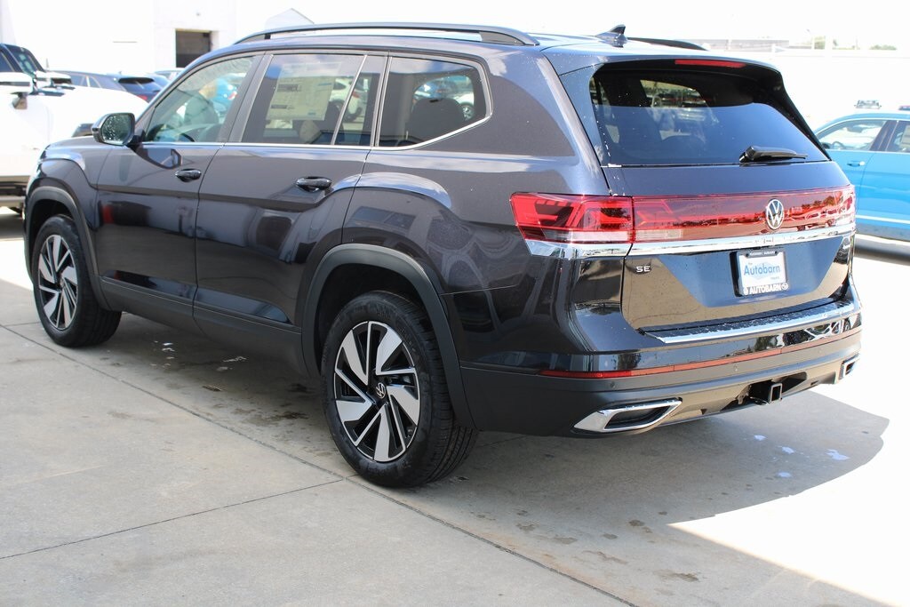 2026 Volkswagen Atlas SE Technology photo 3