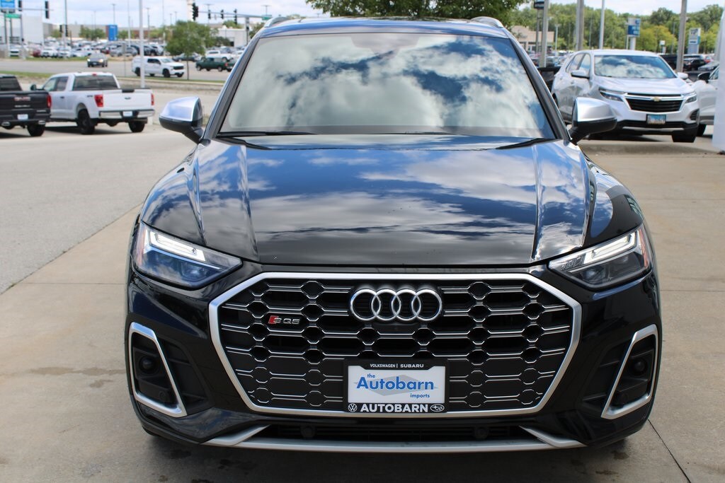 2022 Audi SQ5 Premium Plus photo 2