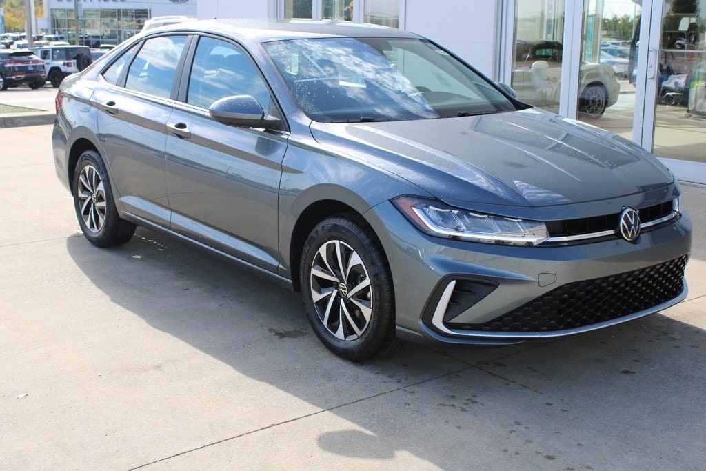 New 2025 Volkswagen Jetta 1.5T S Sedan