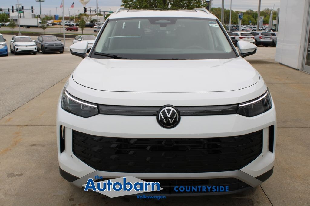 New 2026 Volkswagen Tiguan 2.0T SE SUV
