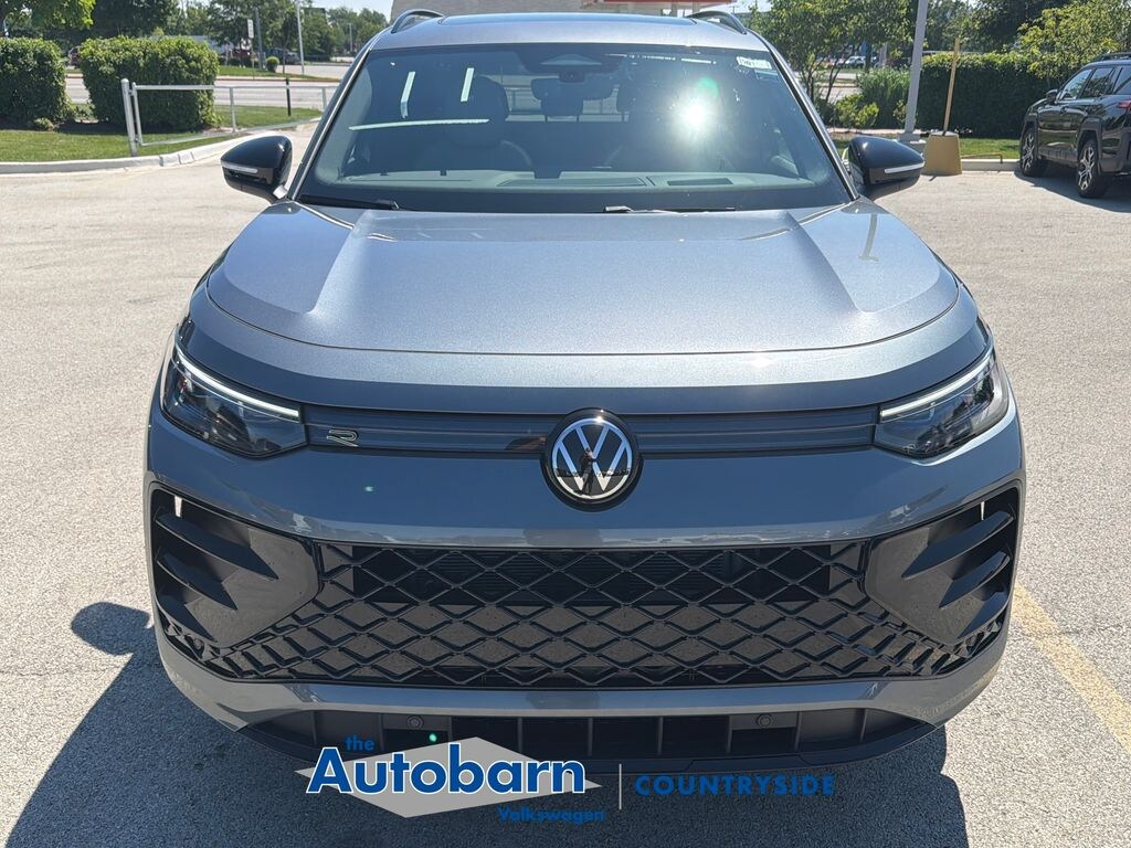 New 2026 Volkswagen Tiguan 2.0T SE R-Line Black SUV