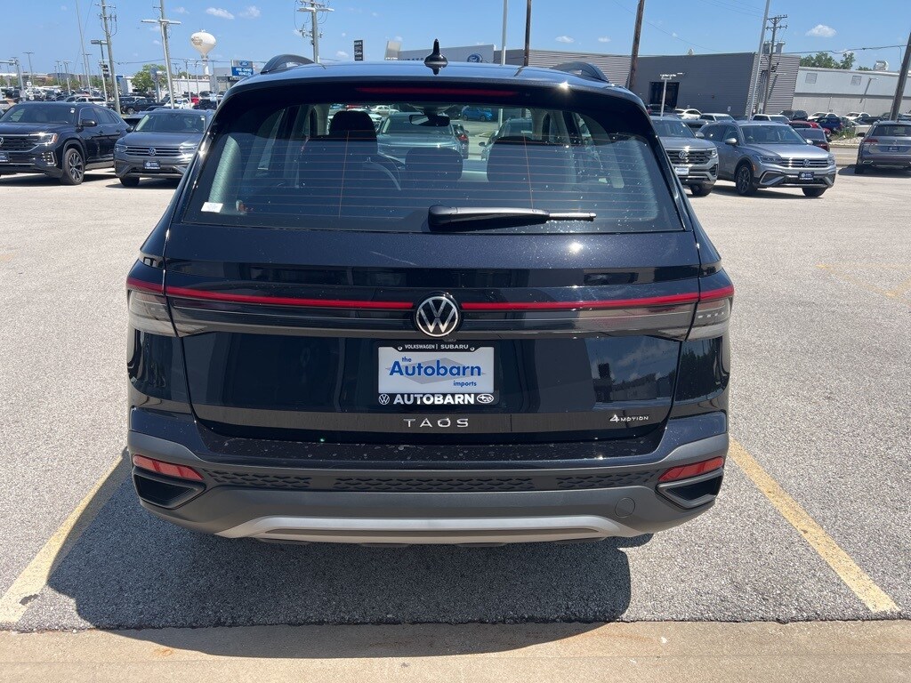2025 Volkswagen Taos S photo 2
