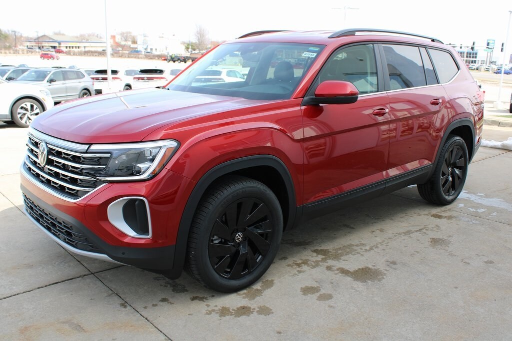 2025 Volkswagen Atlas SE Technology photo 3