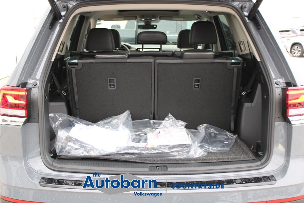 New 2026 Volkswagen Atlas 2.0T SE w/Technology SUV