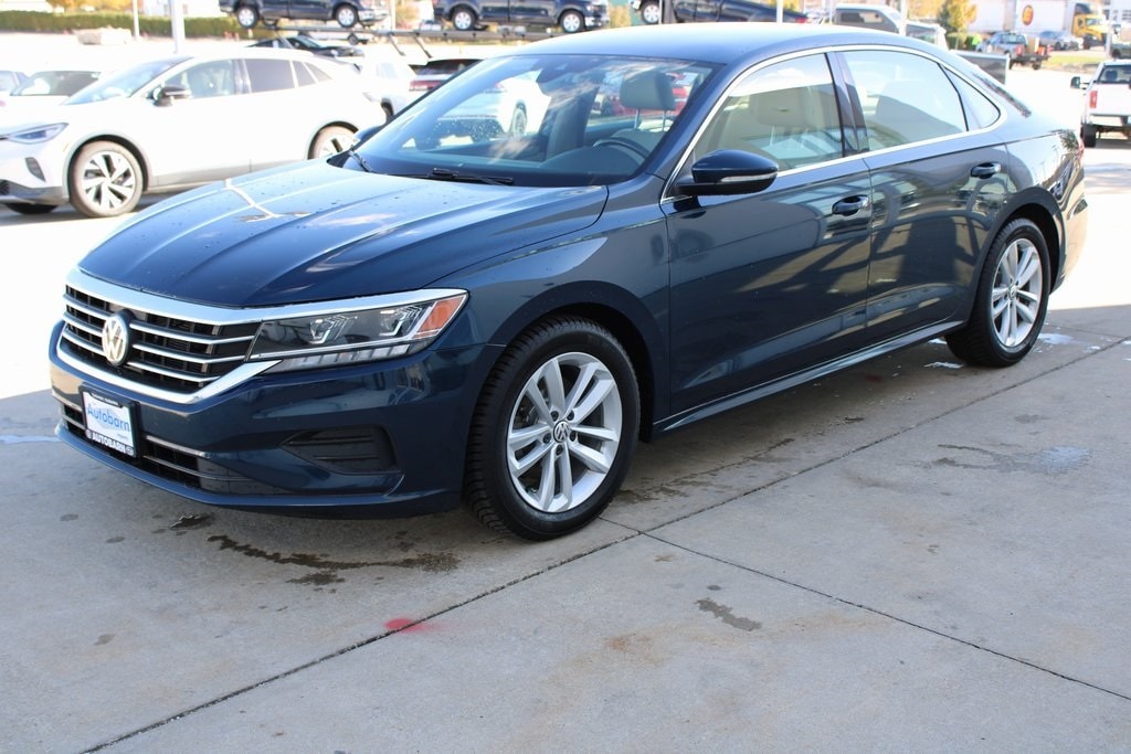 Used 2020 Volkswagen Passat 2.0T SE Sedan