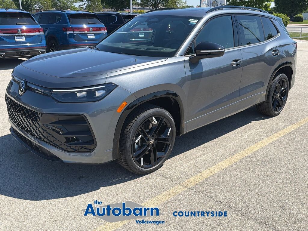 New 2026 Volkswagen Tiguan 2.0T SE R-Line Black SUV