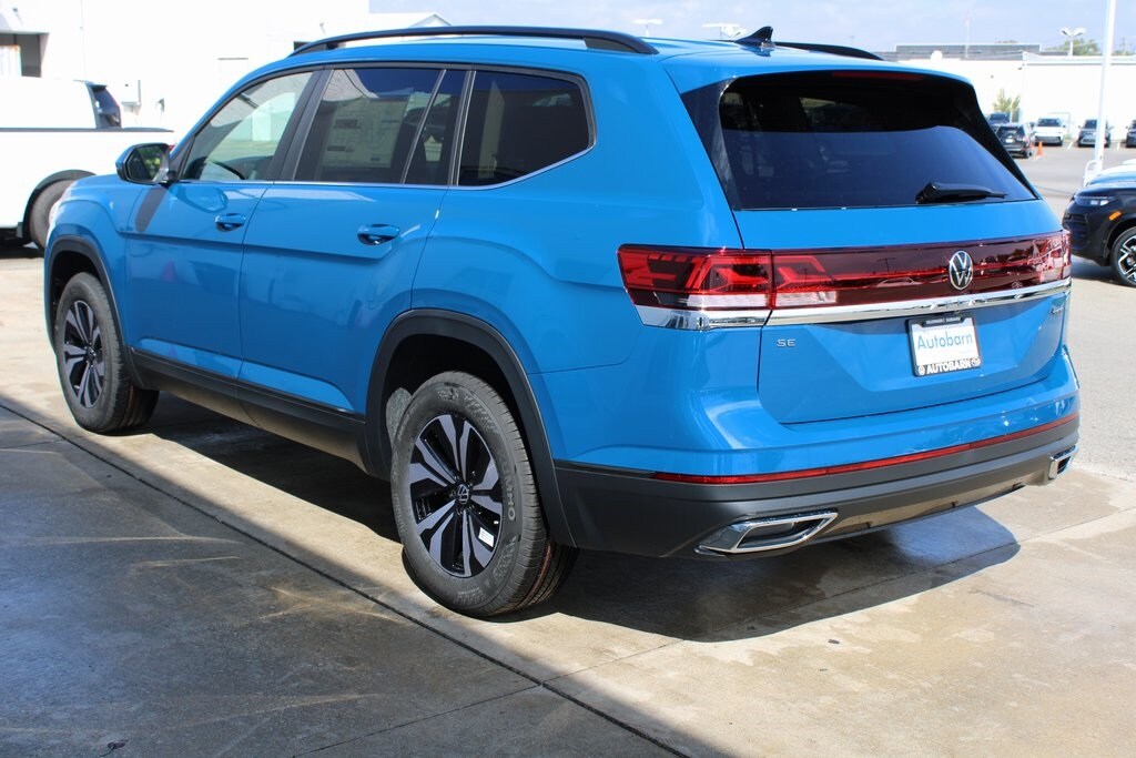 2026 Volkswagen Atlas SE photo 4