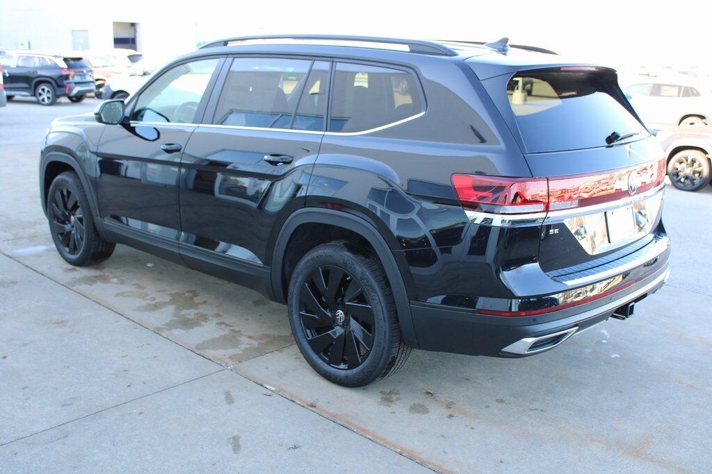 New 2026 Volkswagen Atlas 2.0T SE w/Technology SUV