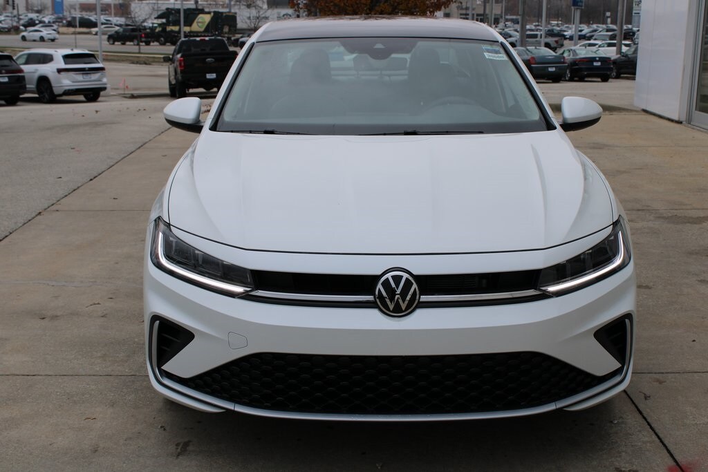 New 2025 Volkswagen Jetta 1.5T SE Sedan