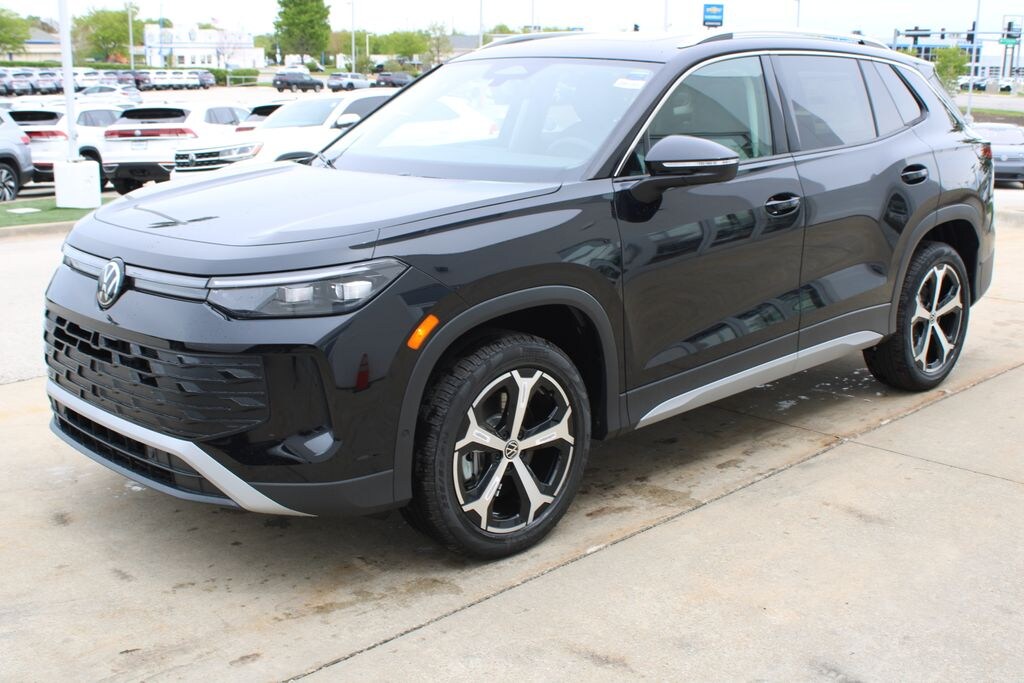 New 2026 Volkswagen Tiguan 2.0T SE SUV