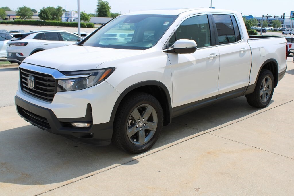 2023 Honda Ridgeline RTL photo 3