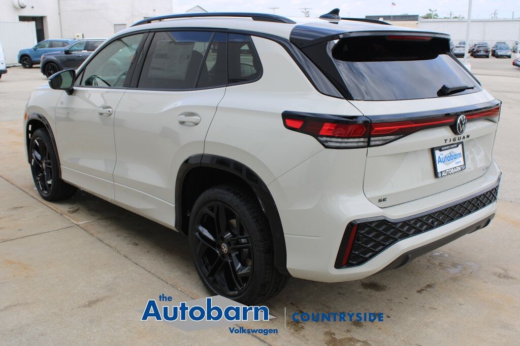 New 2026 Volkswagen Tiguan 2.0T SE R-Line Black SUV
