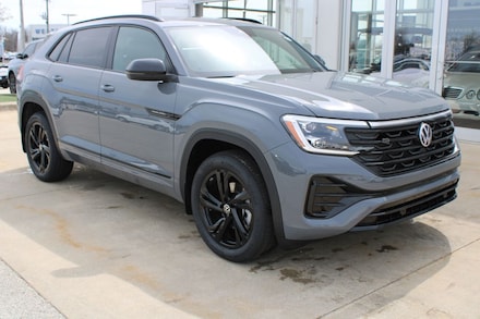 2026 Volkswagen Atlas Cross Sport 2.0T SEL R-Line Black SUV