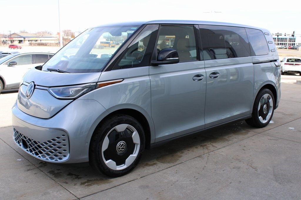 2025 Volkswagen ID. Buzz Pro S photo 3