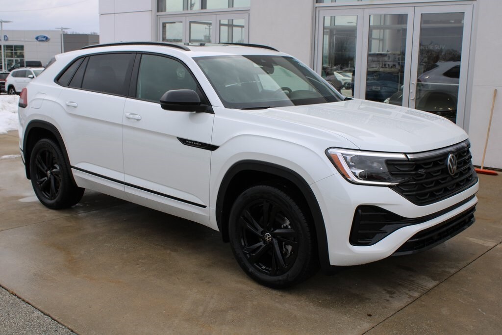 New 2026 Volkswagen Atlas Cross Sport 2.0T SEL R-Line Black SUV