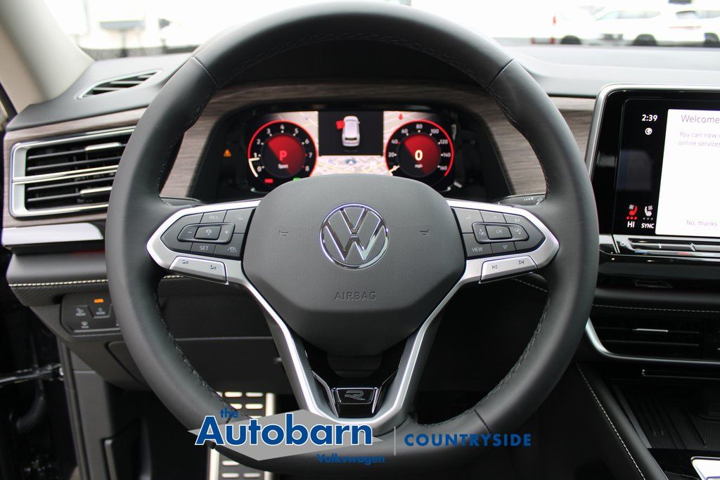 2026 Volkswagen Atlas SEL Premium R-Line - Photo 12