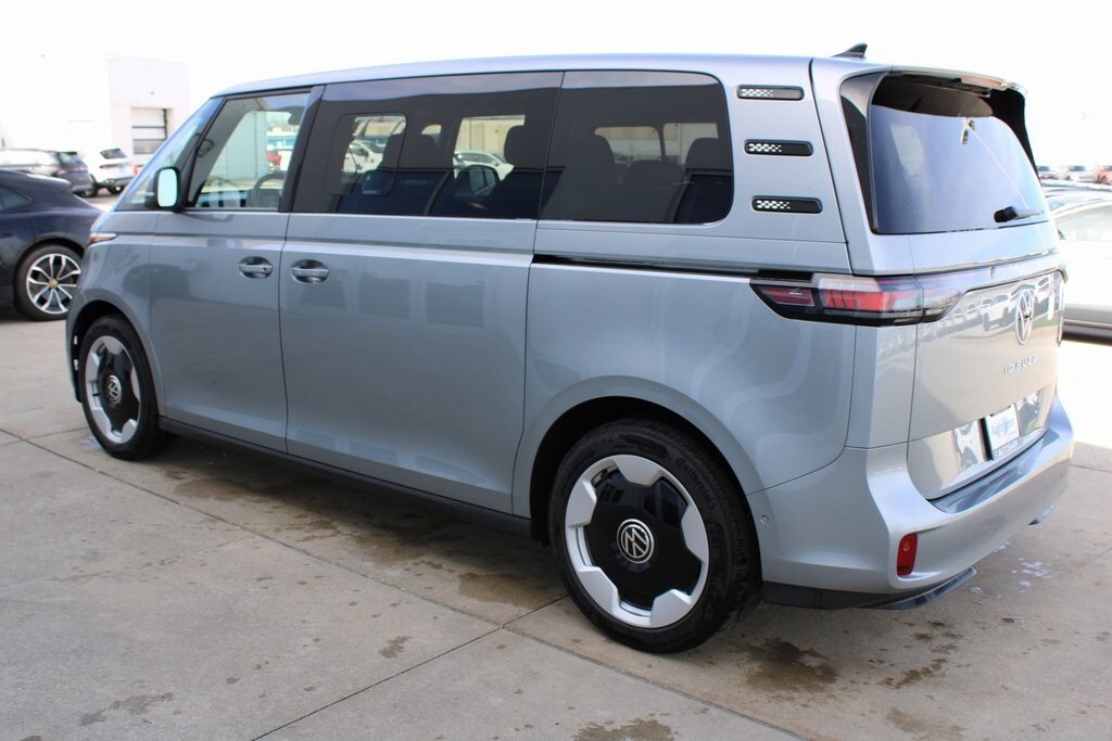 2025 Volkswagen ID. Buzz Pro S photo 4