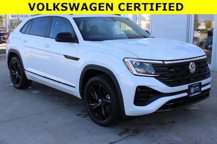 2025 Volkswagen Atlas Cross Sport 2.0T SEL R-Line Black SUV