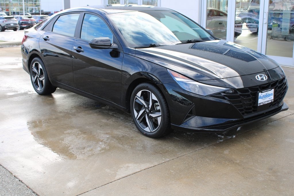 Used 2023 Hyundai Elantra SEL Sedan