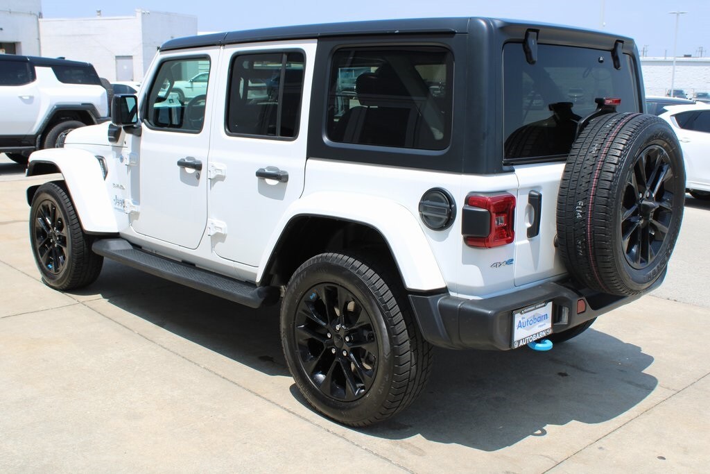 2022 Jeep Wrangler 4xe Unlimited Sahara photo 4