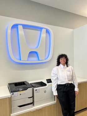 Staff member Scarlette Hernandez from ID_5e6975367f33