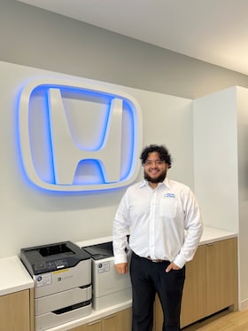 Staff member Jose Mata from ID_5e6975367f33