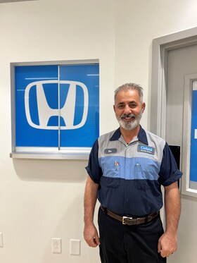Staff member Benham Nikoueenjad from ID_3aa487fae772