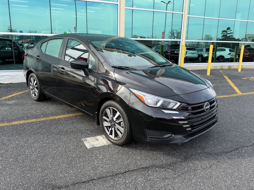 Used 2023 Nissan Versa 1.6 S Sedan
