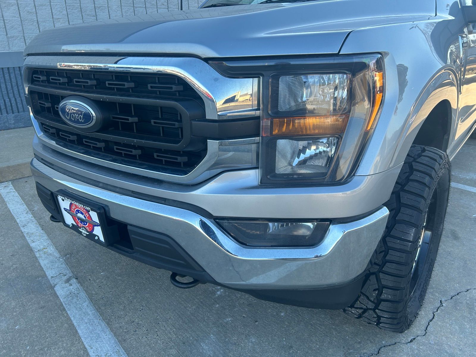 2023 Ford F-150 XL - Photo 11