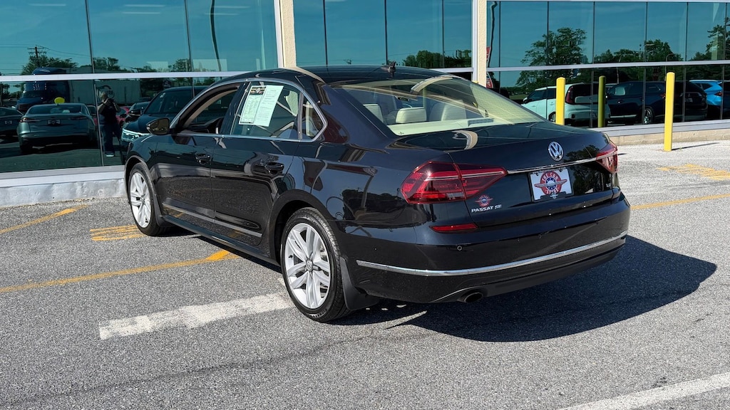 Used 2017 Volkswagen Passat 1.8T SE Sedan