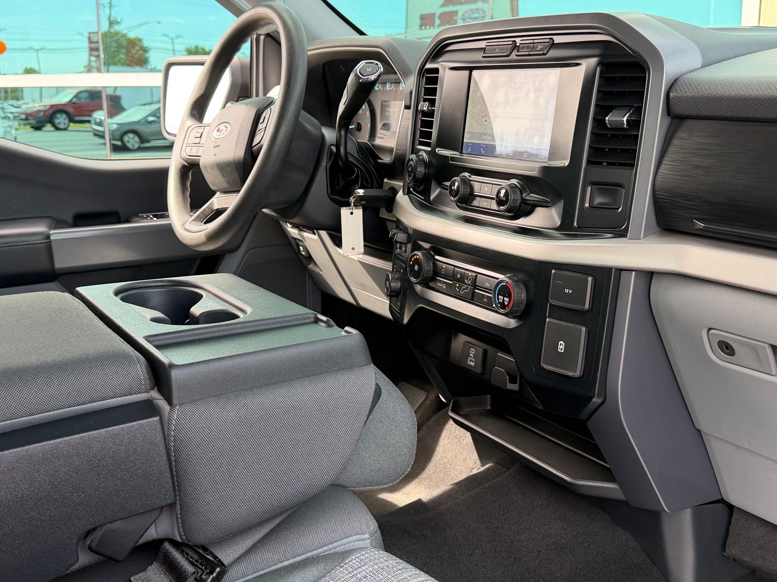 2023 Ford F-150 XLT - Photo 17