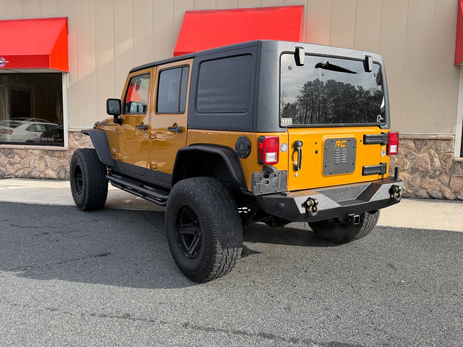 2014 Jeep Wrangler Unlimited Sahara - Photo 4