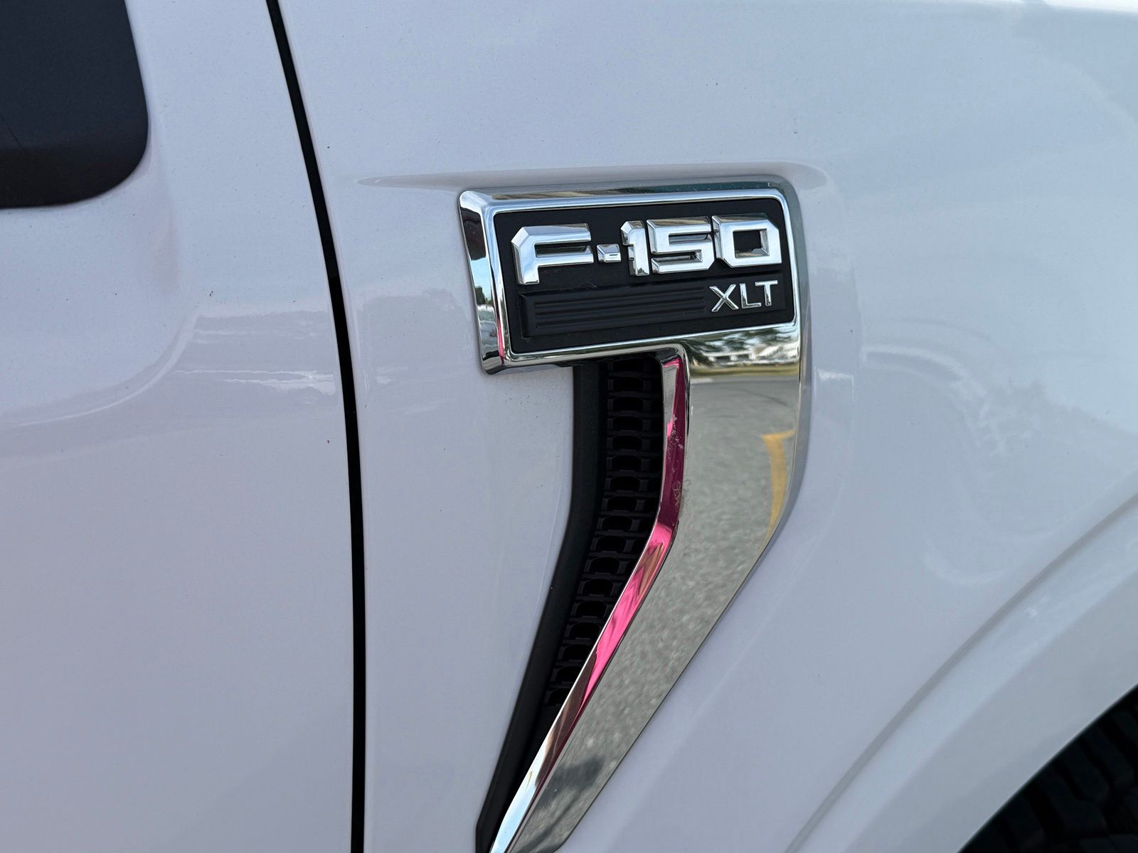 2022 Ford F-150 XLT - Photo 8