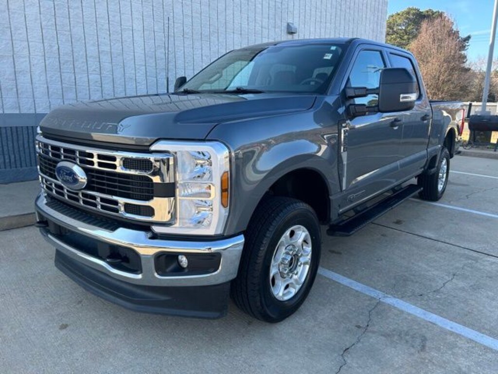 Used 2025 Ford F-250SD XLT Truck