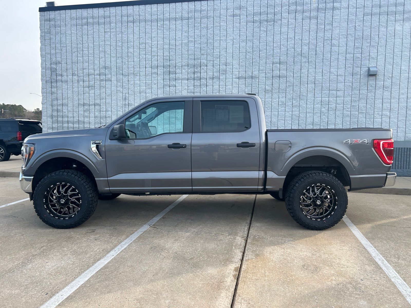 2023 Ford F-150 XLT - Photo 8