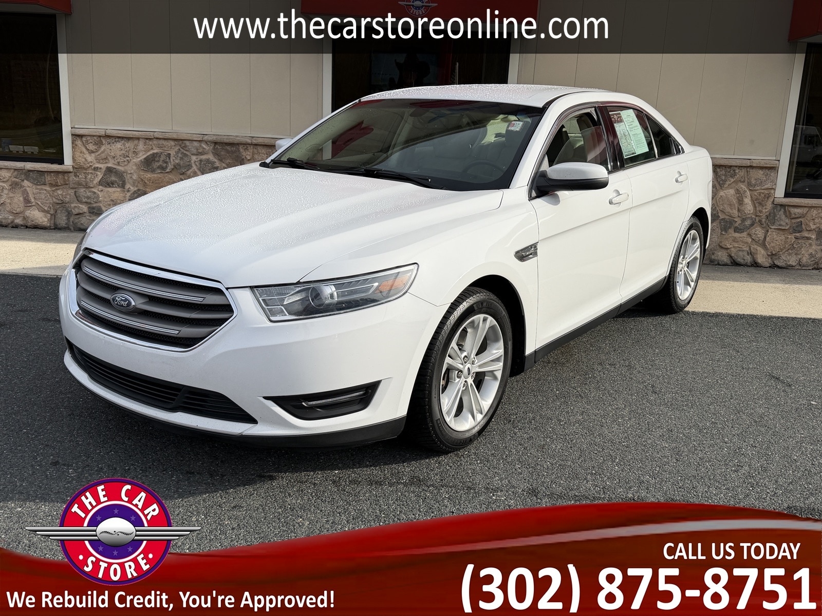 2018 Ford Taurus SEL's photo