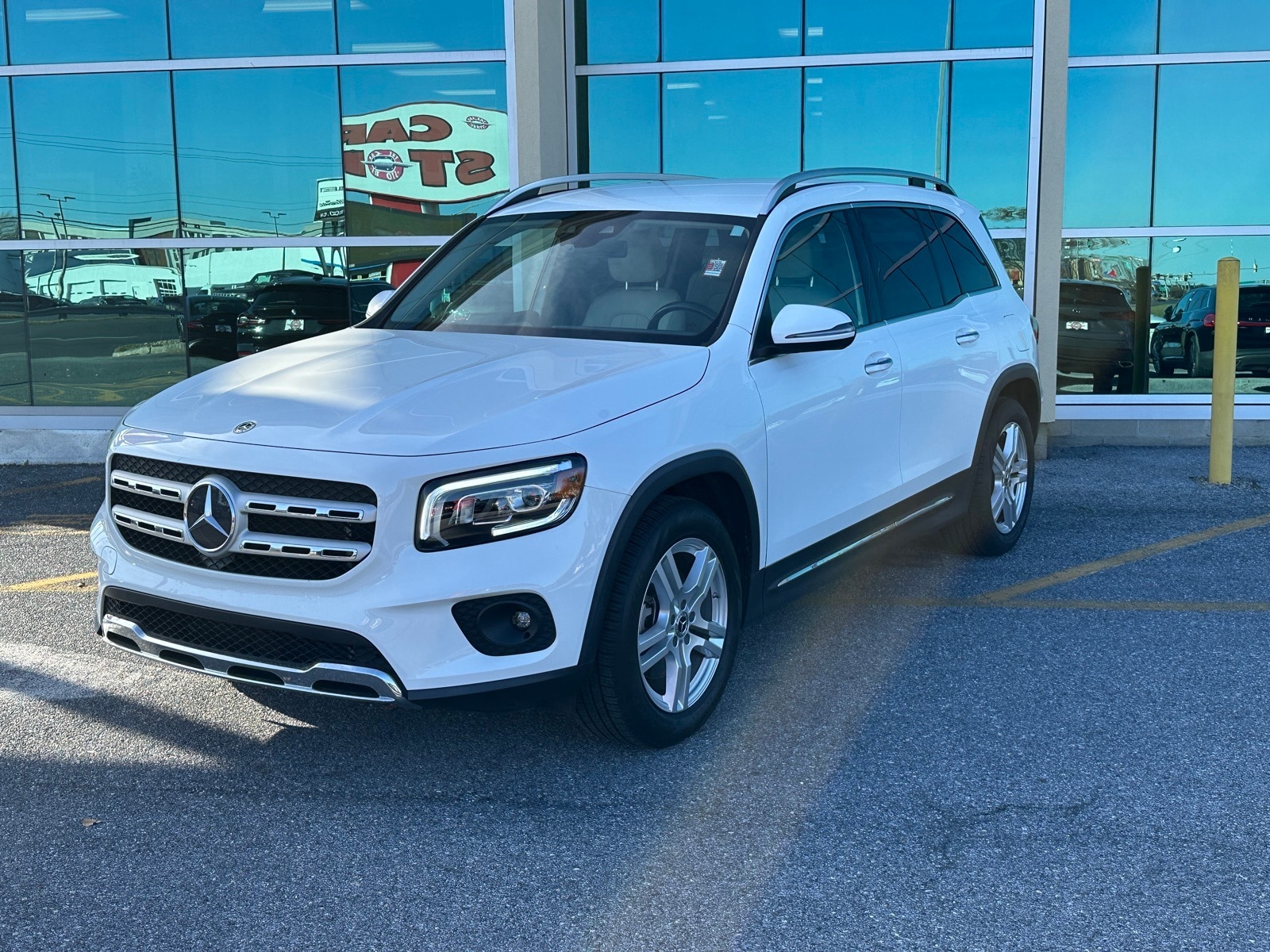 2022 Mercedes-Benz GLB Base's photo