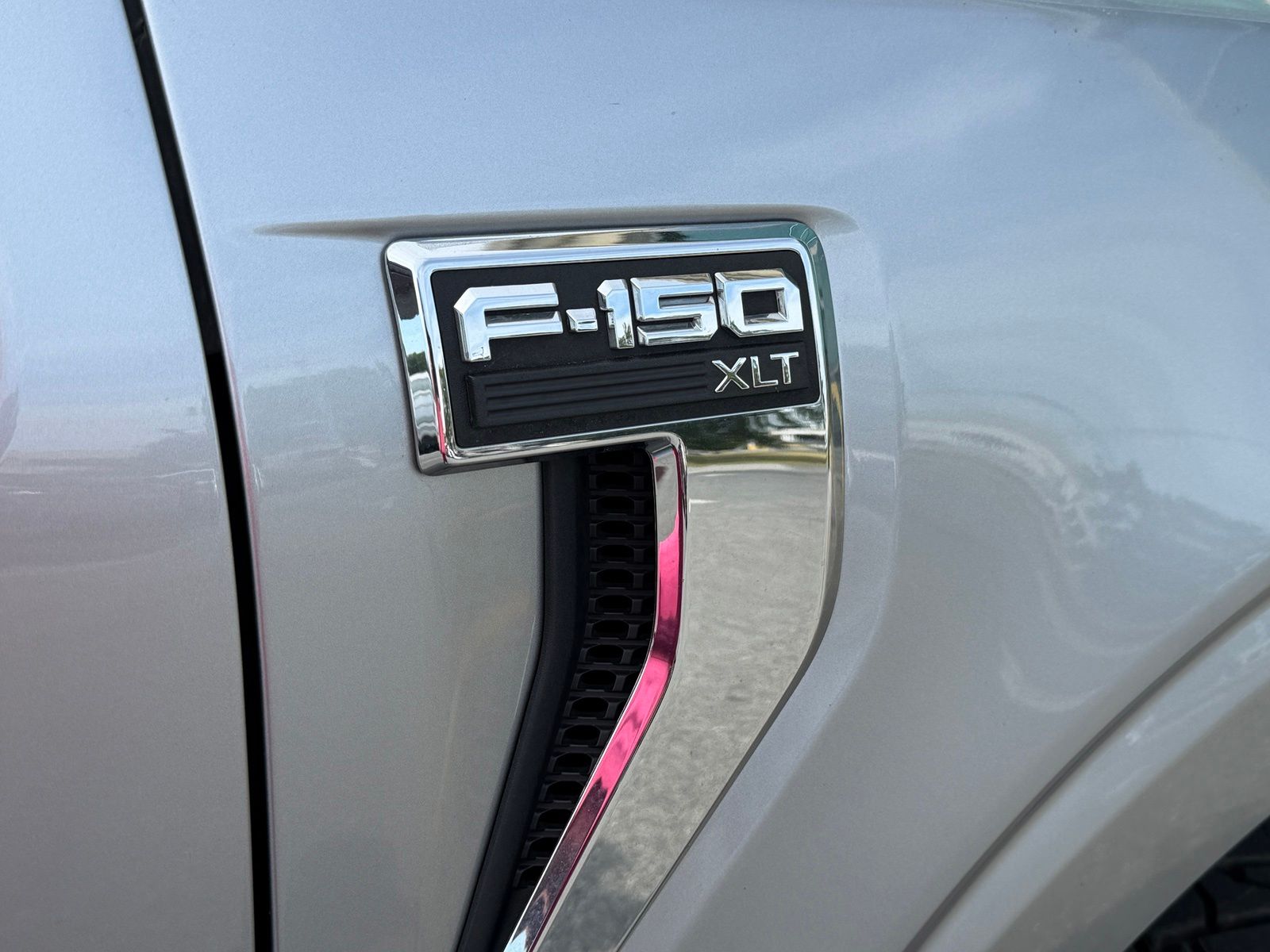 2023 Ford F-150 XLT - Photo 9