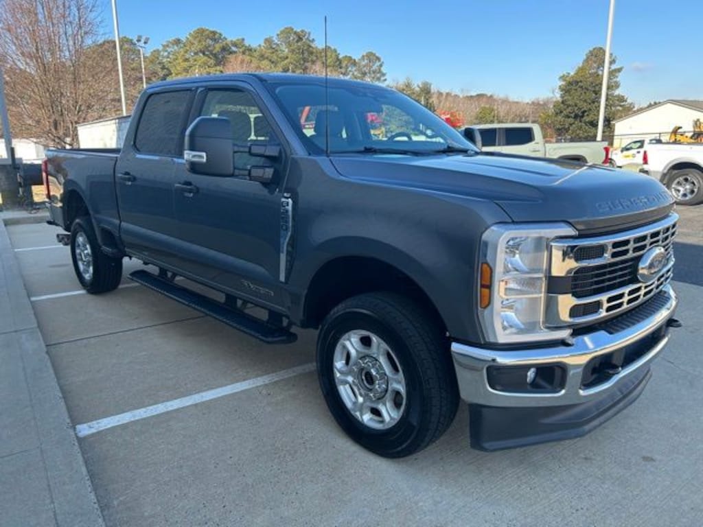 Used 2025 Ford F-250SD XLT Truck