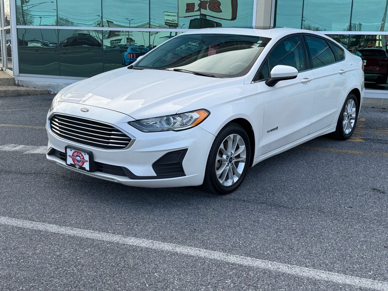 2019 Ford Fusion Hybrid SE's photo