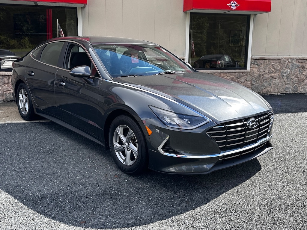Used 2023 Hyundai Sonata SE Sedan
