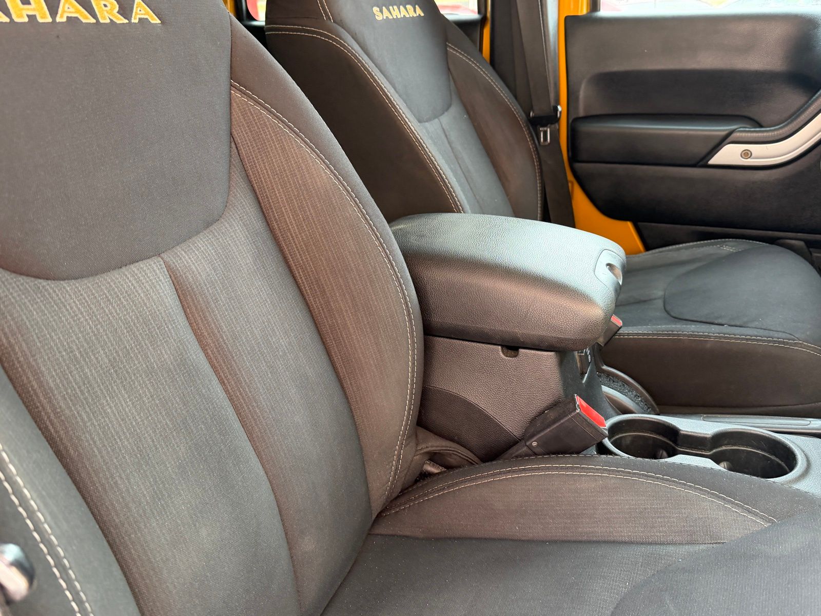 2014 Jeep Wrangler Unlimited Sahara - Photo 22