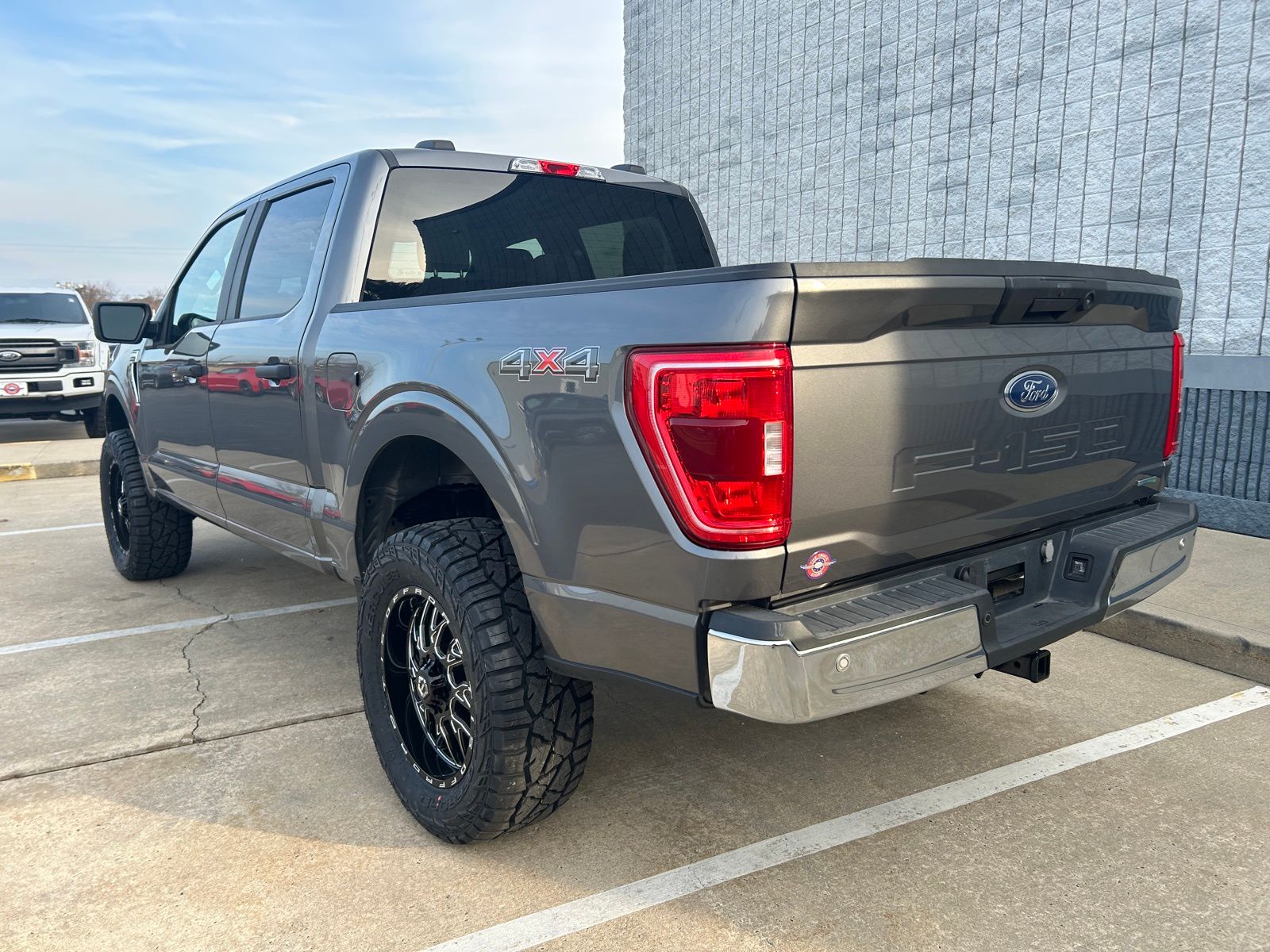 2023 Ford F-150 XLT - Photo 7