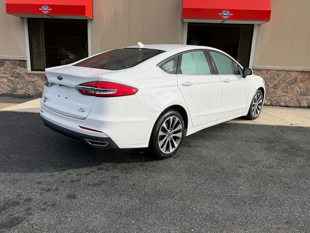 Used 2020 Ford Fusion SE Sedan