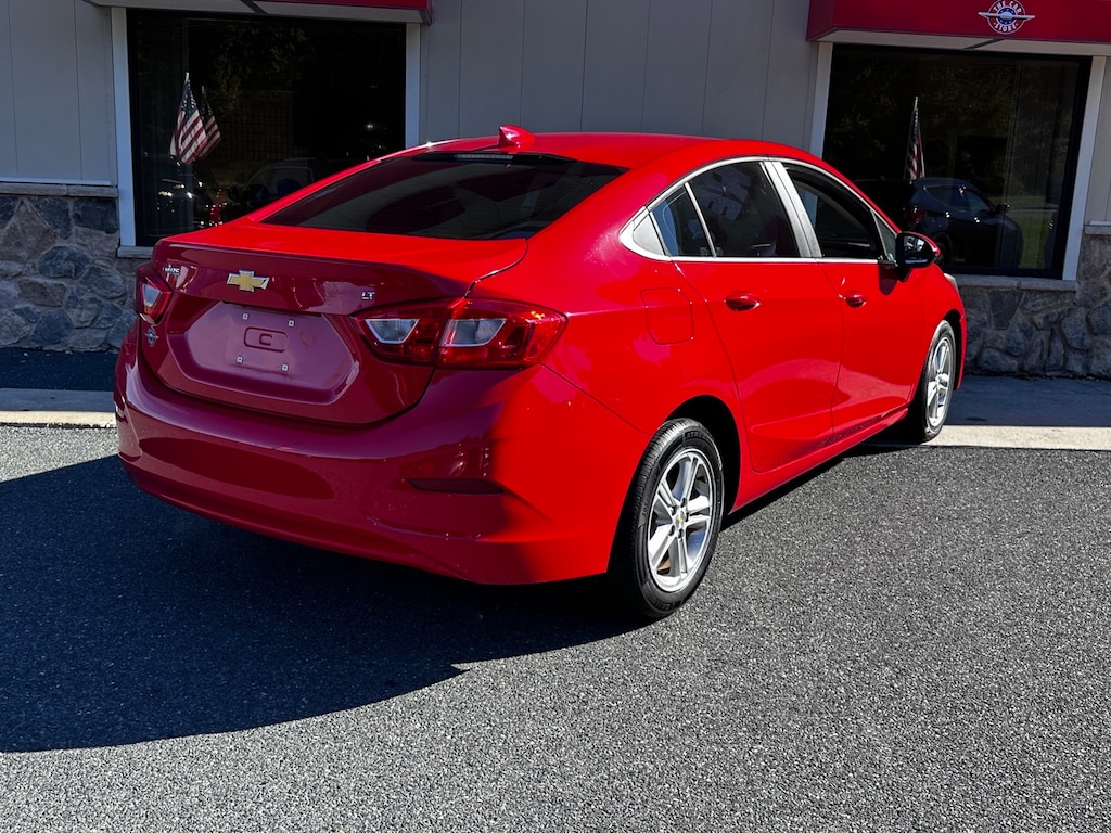 Used 2017 Chevrolet Cruze LT Sedan