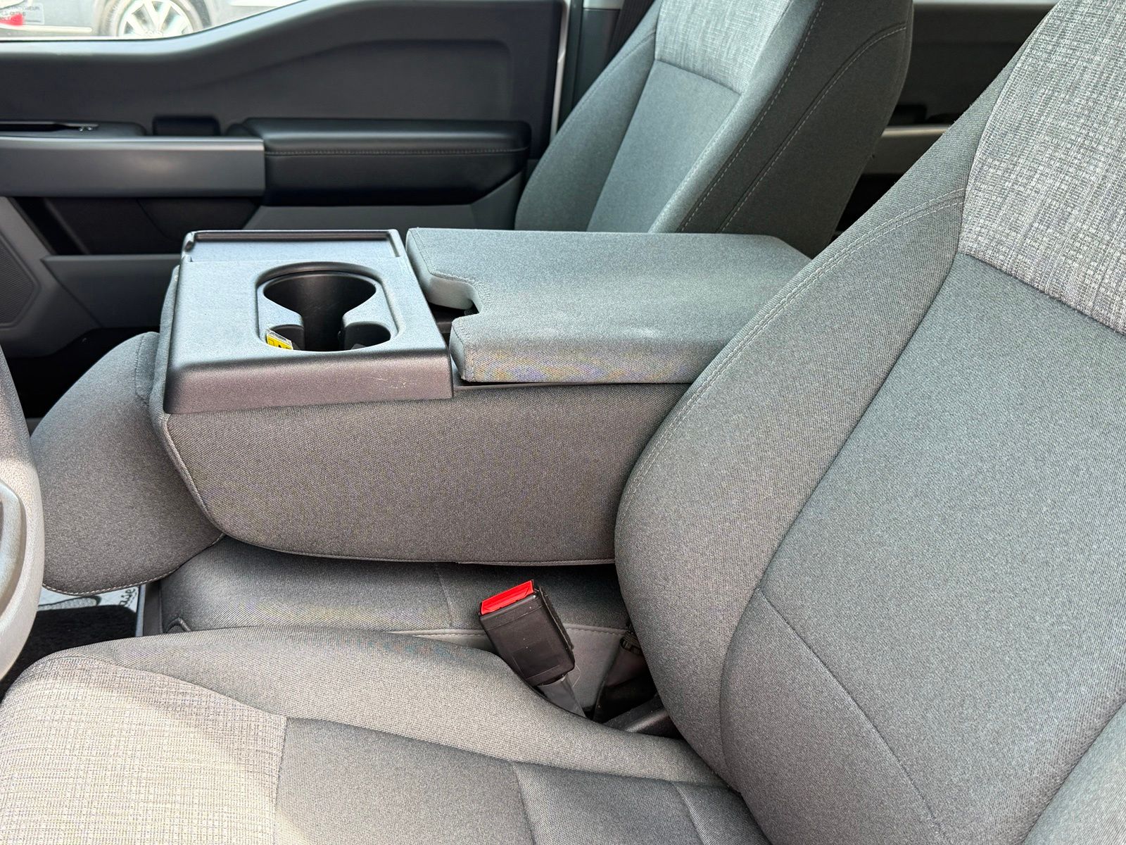 2022 Ford F-150 XLT - Photo 12