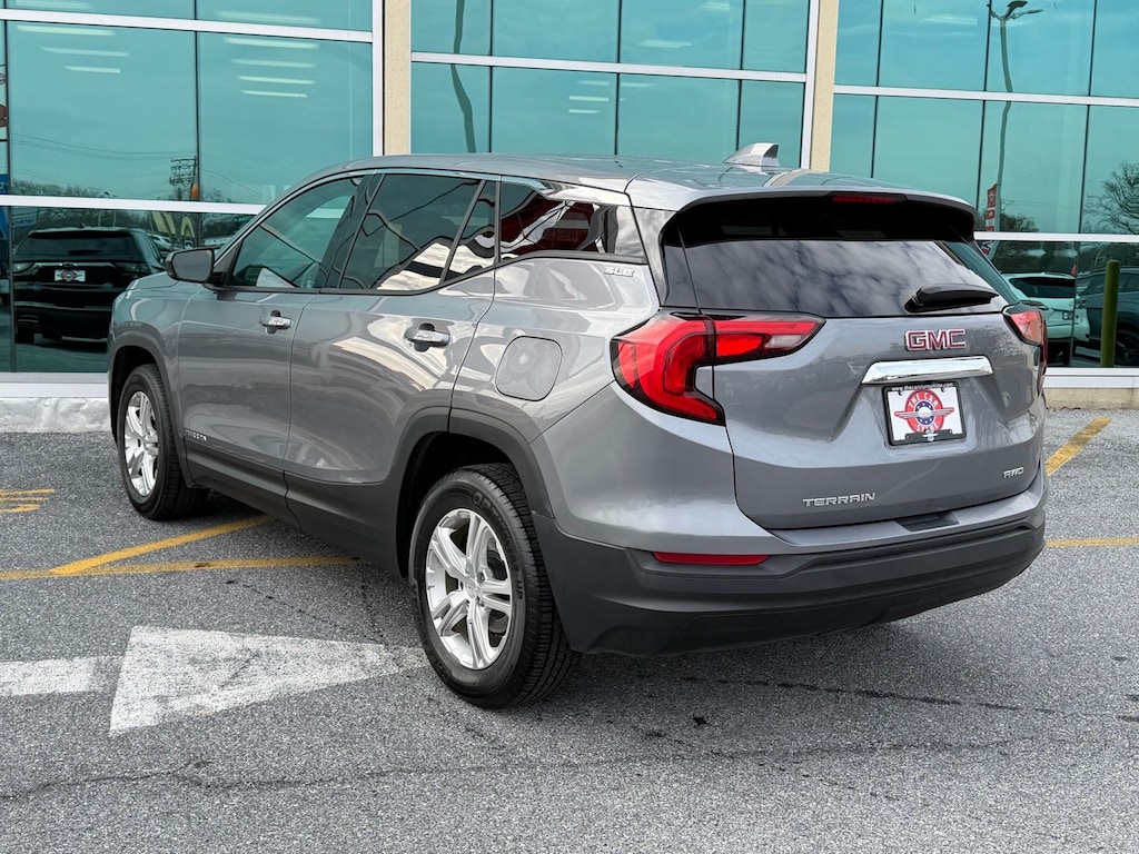 Used 2020 GMC Terrain SLE SUV