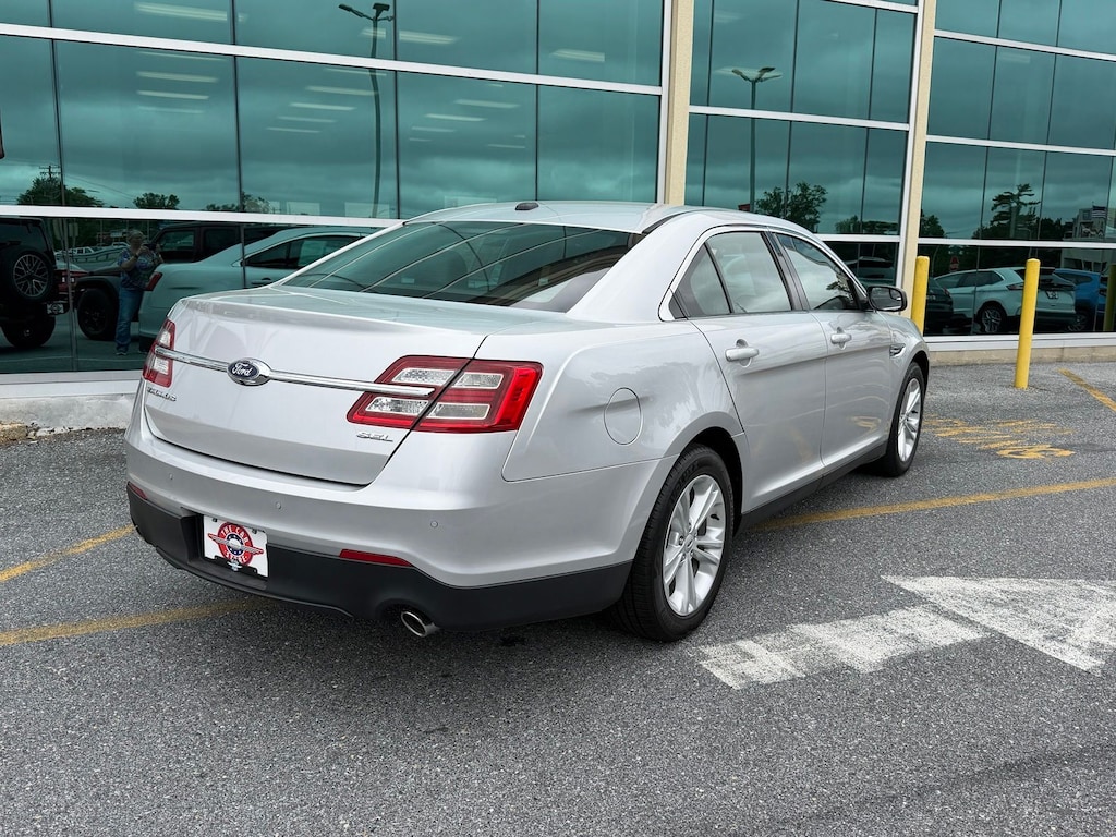 Used 2017 Ford Taurus SEL Sedan