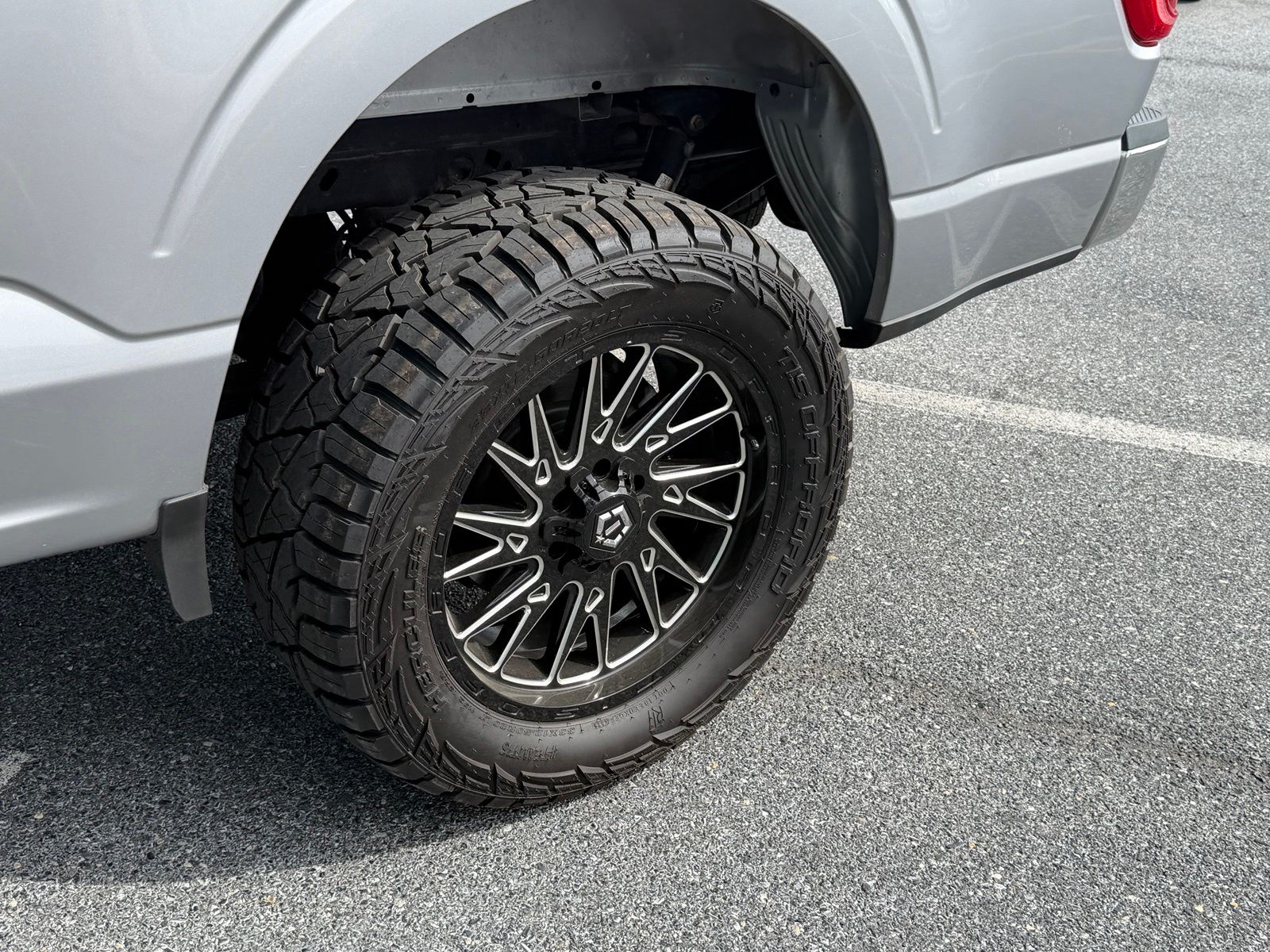 2023 Ford F-150 XLT - Photo 6